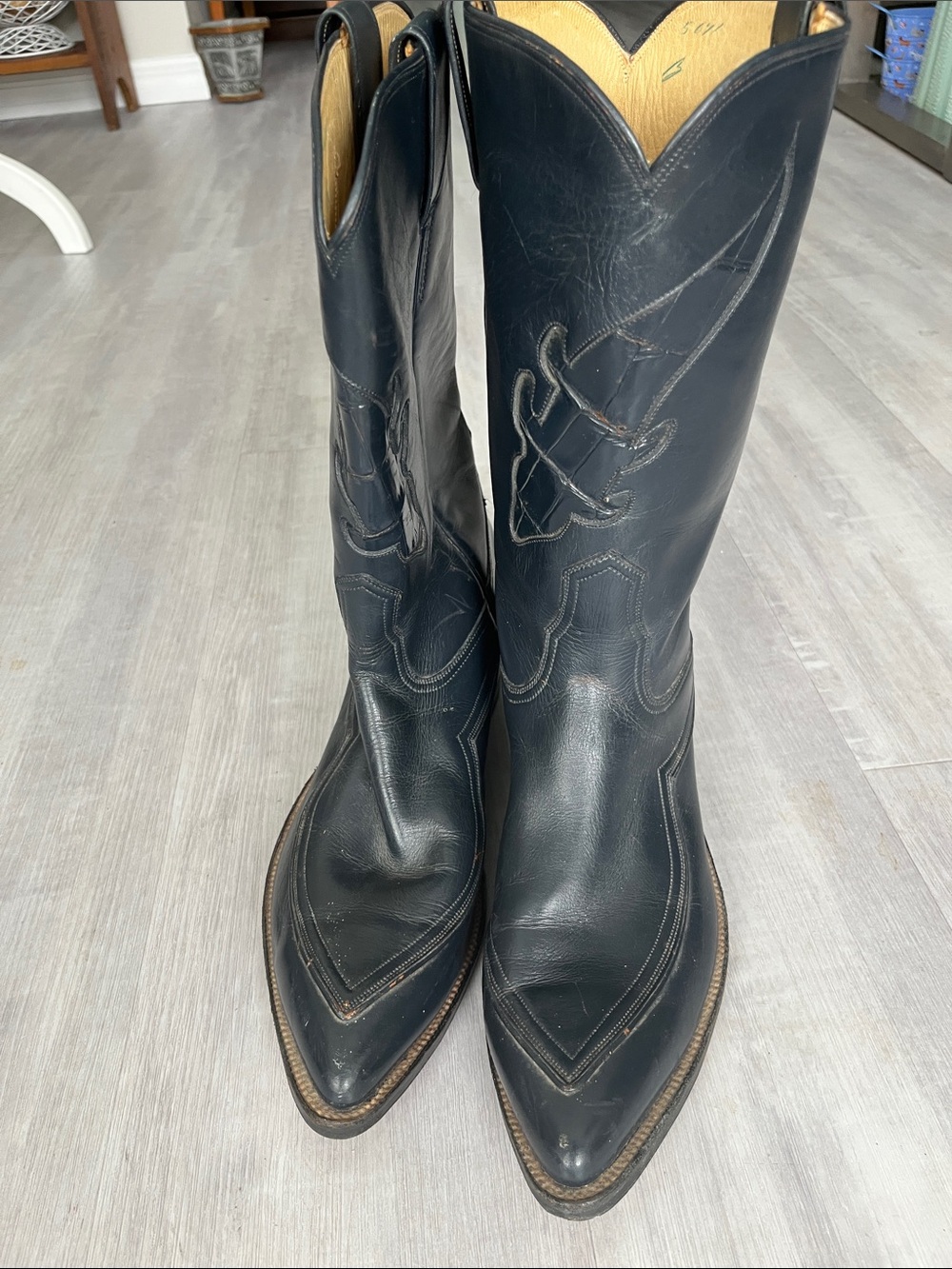 Ryon’s Fort Worth VTG Navy Leather Western Boots Pointed Toe Engraved Croc 10B M